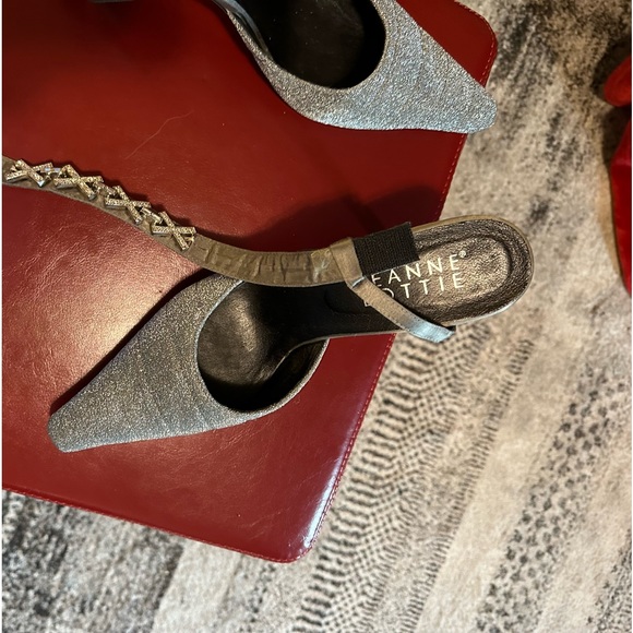 Jeanne Lottie Silver Sparkle Ankle Strap High Heels Size 8 - Picture 2 of 4